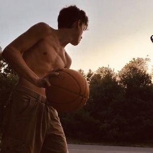 Meet your Posher, Harry